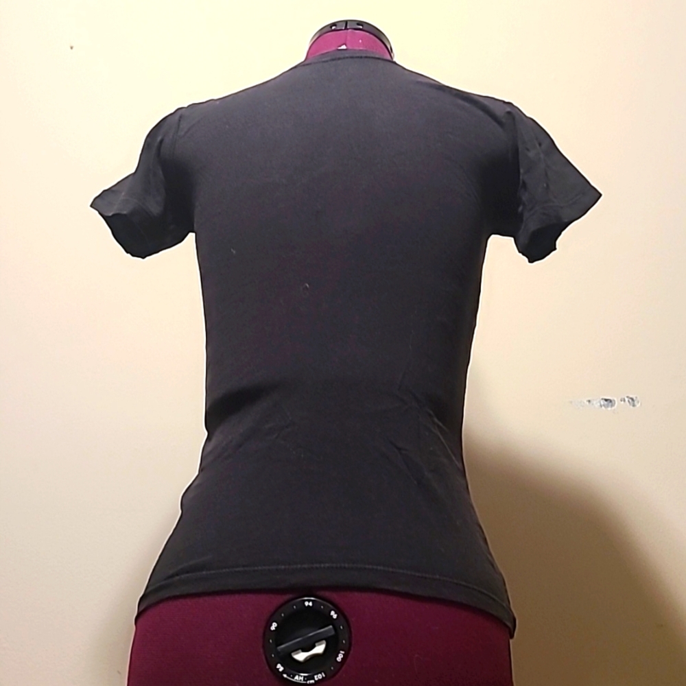 Squires Pu. Fitted Vneck tee - Picture 2 of 2